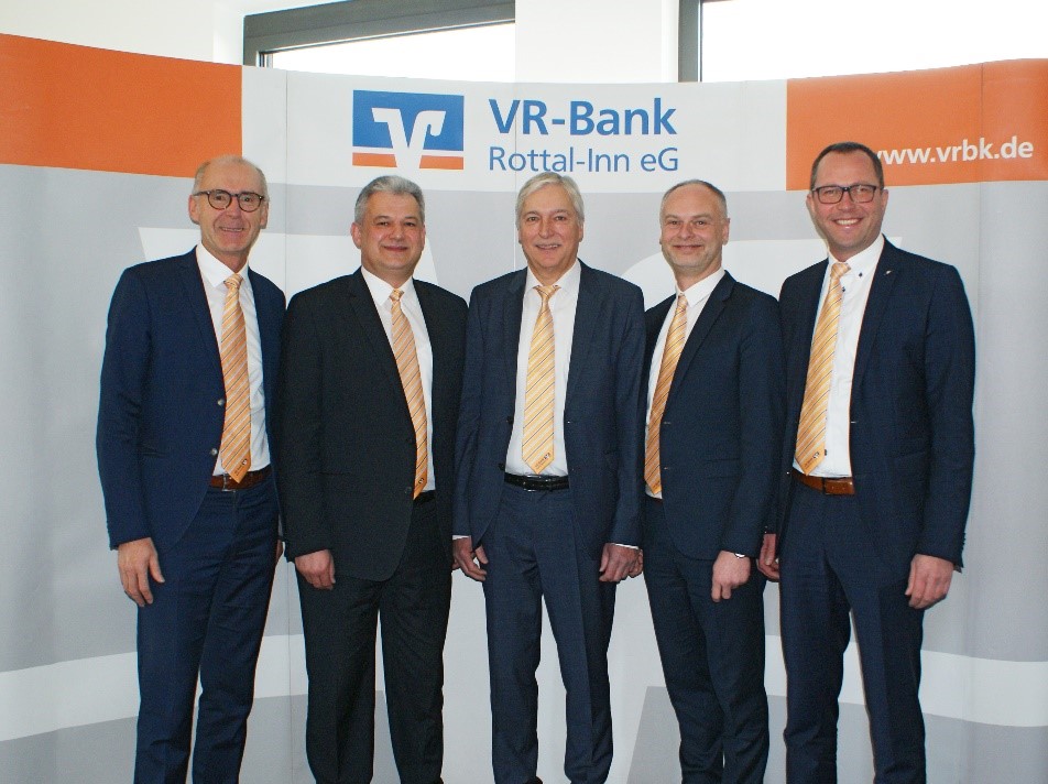 Josef Brummer Geht In Rente Vr Bank Rottal Inn Eg